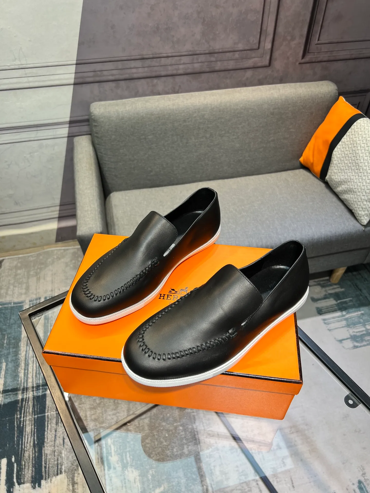 Men's shoes 💰700 [HERMES] Hermès - High-end quality original order 🔍🔍 - Upper: 🔝 cowhide suede splicing design - Inner lining: imported mixed sheepskin - Outsole: TPR foam · Rubber: two-color combined molding outsole - Super high quality control · Fine workmanship: highlighted (high-end, luxury, grade) -Size: 38-44 (45, 46, can be customized)